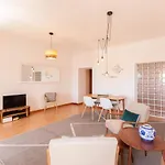 Flh Alfama Flat With River View * Lisbona